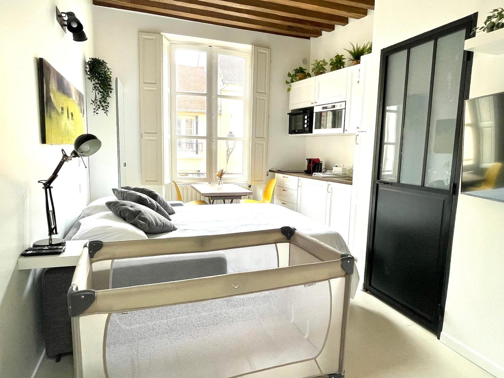 Studio Renove Et Tres Fonctionnel, Marly-Le-Roi Dış mekan fotoğraf