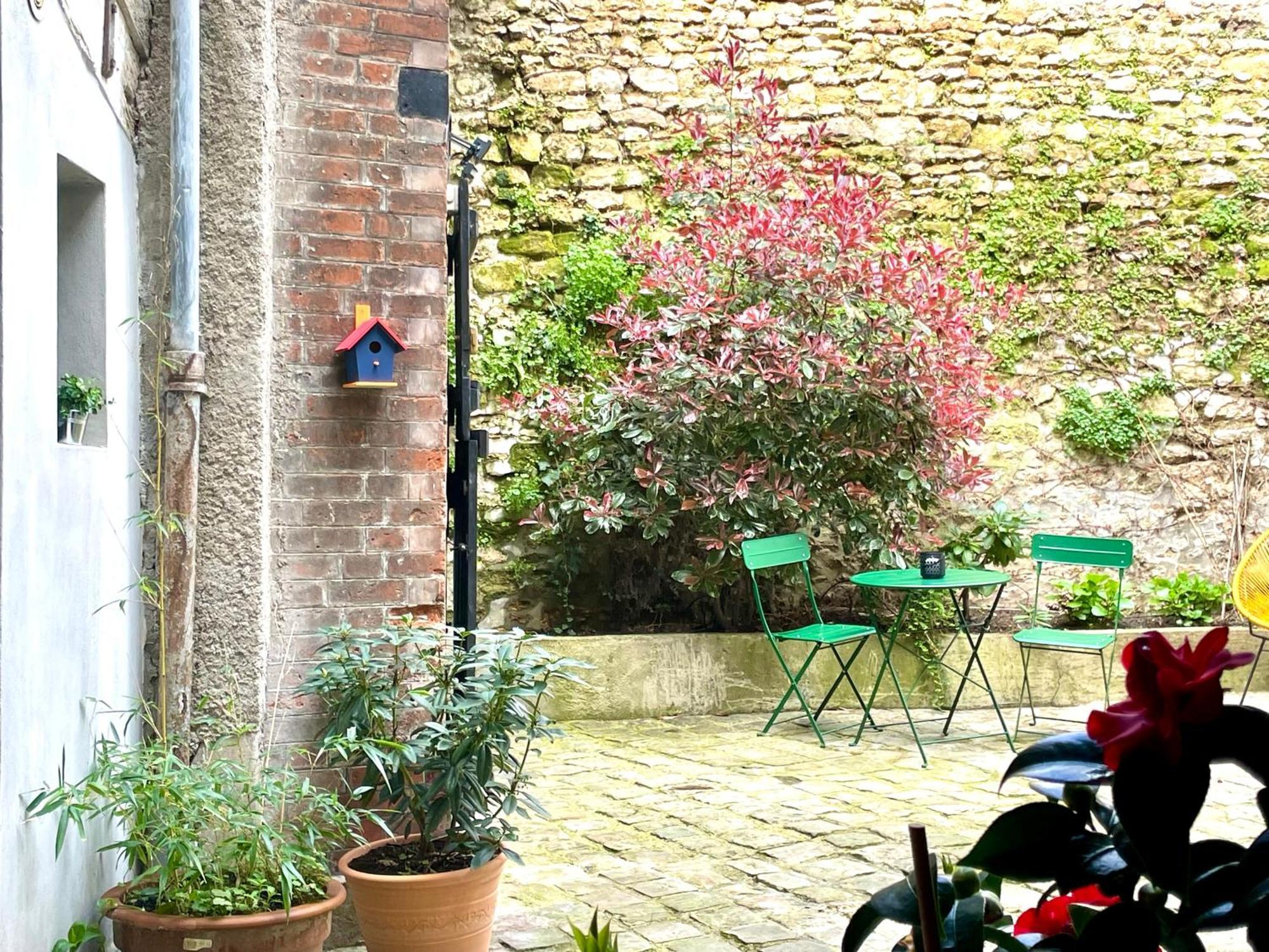 Studio Renove Et Tres Fonctionnel, Marly-Le-Roi Dış mekan fotoğraf